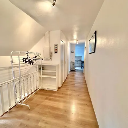 Maxence - Familial A 5 Min De La De *